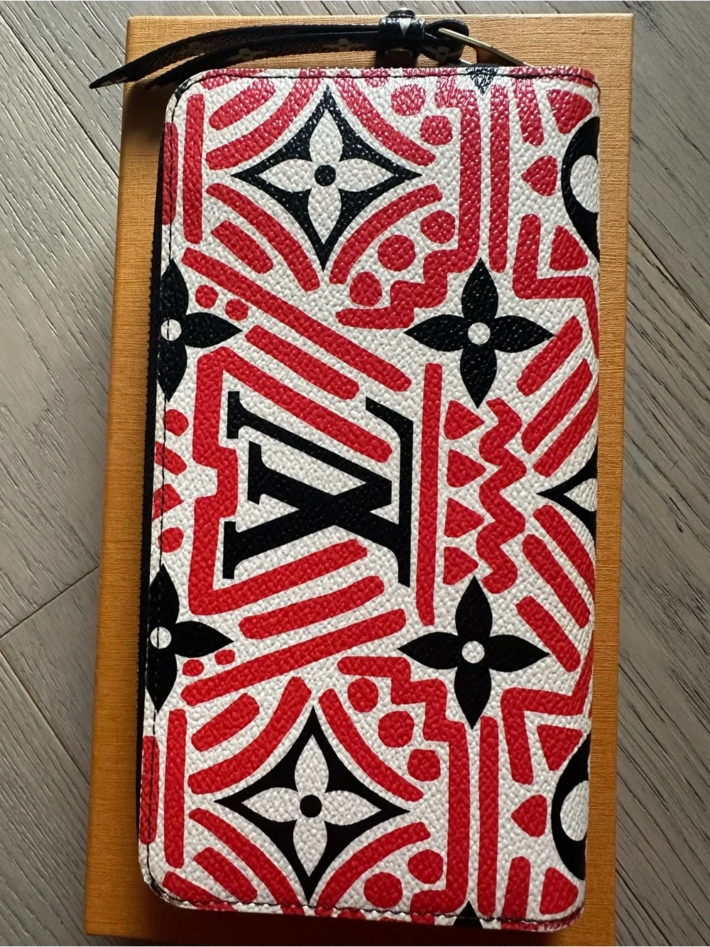 Louis Vuitton Limited Edition LV Crafty Zippy Wallet Monogram Giant Creme Rouge